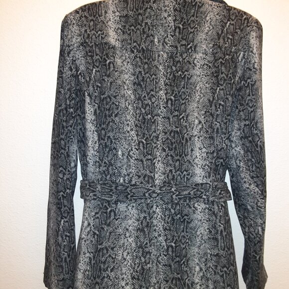 Fashion Bug Sz 12 * Velvety Snake Skin Belted Blazer * Like New * Gray Python * - Picture 6 of 10